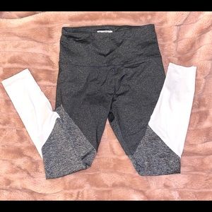 Form fitting high rise leggings